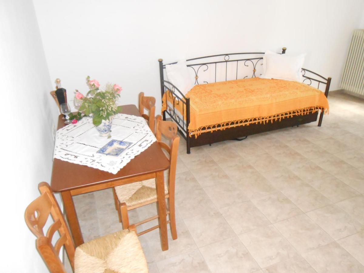 Chrysolithos Kerami Apartments Khalkíon Exteriör bild